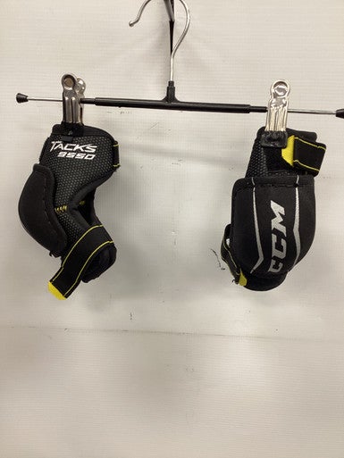 Used CCM TACKS 9550 Youth Elbow Pads MD 11851-S000036855