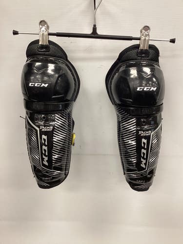Used CCM TACKS 9550 Youth Shin Guards Black 8" 11851-S000036857