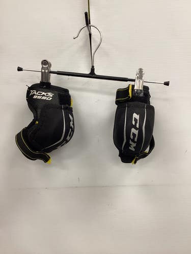 Used CCM TACKS 9550 Youth Elbow Pads LG 11851-S000036854