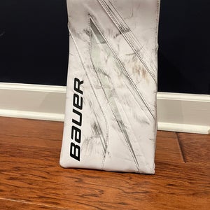 Bauer X5 Pro Regular Blocker (Used)