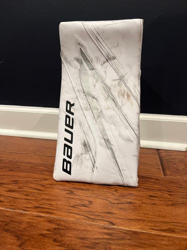 Bauer X5 Pro Regular Blocker (Used)