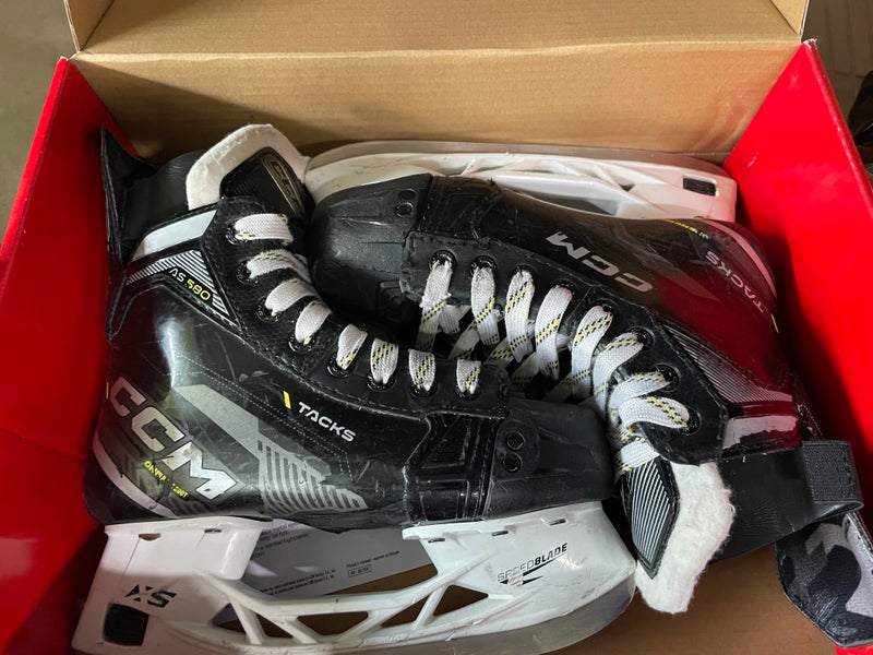2024 CCM AS-580 Hockey Skates Size 2 (Used)