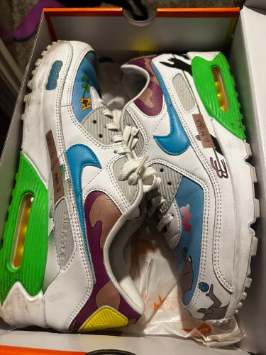 Men's Size 13.0 (W 14.0) Adult Nike Air Max 90 Shoes (Used)