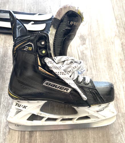 2018 Bauer Supreme 2S Hockey Skates Regular Width 7 (Used)
