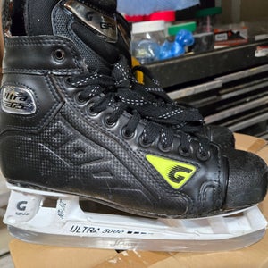 Graf Ultra G5 Hockey Skates Regular Width 9 (Used)