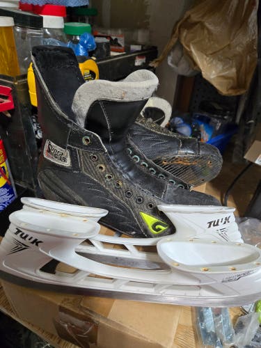 Graf Supra G35 Hockey Skates 8 Senior with Tuuk 272 Lightspeed Edge Holders
