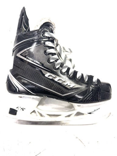 Used CCM 78K Junior Hockey Skate Junior 04 11860-S000296540