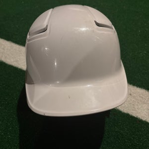 Medium/Large Easton Alpha Batting Helmet (New)