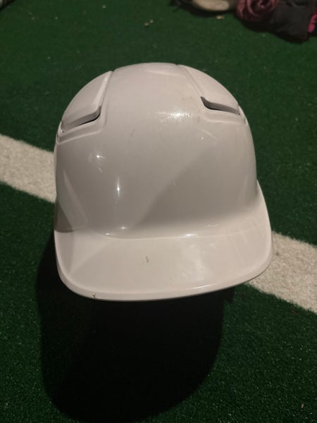 Medium/Large Easton Alpha Batting Helmet (New)