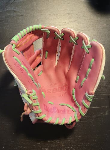 2024 Infield RH Wilson A2000 1786 Baseball Glove 11.5"