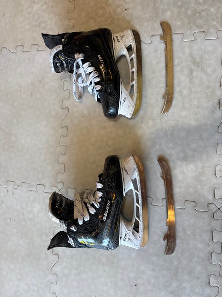 Bauer Supreme M5 Pro Hockey Skates Size 4.5