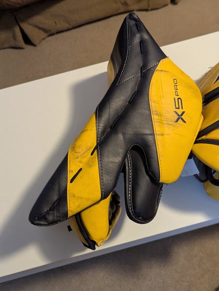 32"/Senior XS Bauer Vapor X5 Pro Set w/ Int Gloves