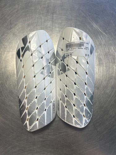 Used Under Armour Soccer Shin Guards Adult White MD 11868-S000064723