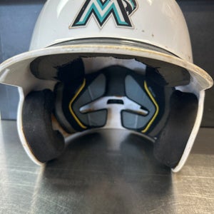 Used Easton 8016301 Batting Helmet No Mask White LG 11868-S000064086