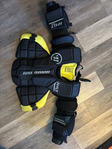 Large/Extra Large Warrior Ritual GT Goalie Chest Protector (Used)