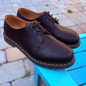 Mens Dr. Martens 1461 Smooth Leather Oxford Shoes Lightly Used - US Mens Size 11