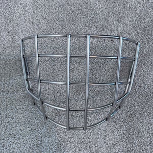 Bauer 960 Cage (Used)