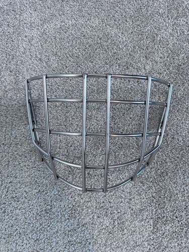 Bauer 960 Cage (Used)