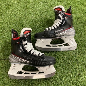 Intermediate Bauer Vapor 3X Hockey Skates Size 4.5 (New)