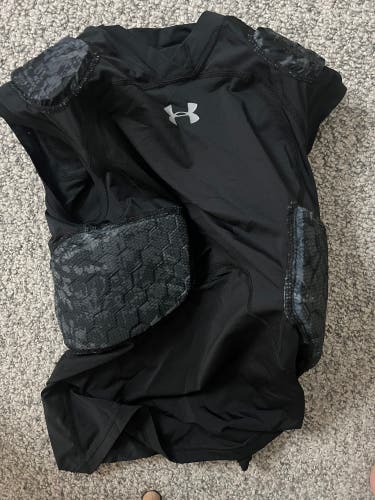 Black XL Youth Under Armour Compression 5-Pad Football shirt (Used)