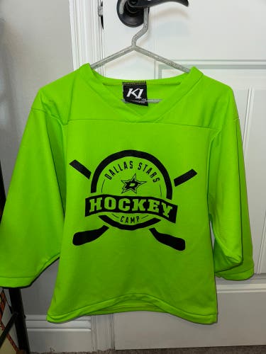 Green Dallas Stars Camp Medium Kids Unisex K1 Jersey (Used)