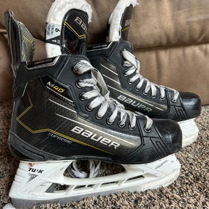 2024 Bauer Supreme M40 Hockey Skates Size 6 (Used)