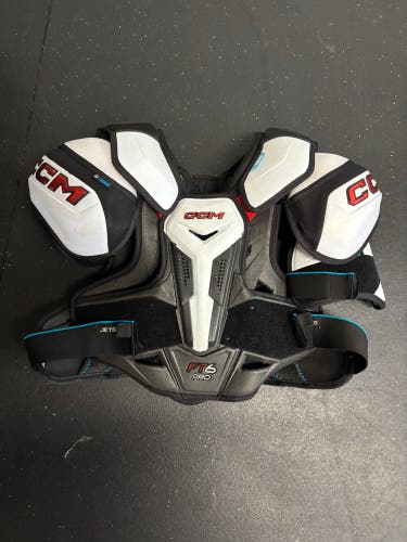 Men's Large Senior CCM FT6 Pro Shoulder Pads (Used)