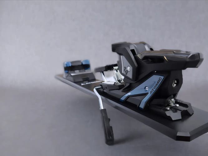 Atomic Strive 14 GW D90 Bindings (Black/Metalic Blue)