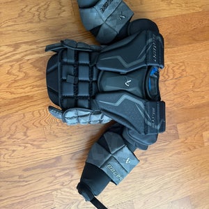 XS Bauer Elite Goalie Chest Protector Pro Stock (Used)