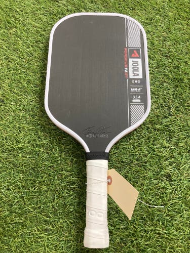 JOOLA  Perseus IV Pickleball Paddle (Used)