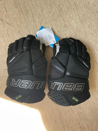Bauer Vapor Hyperlite Gloves 14" (New)