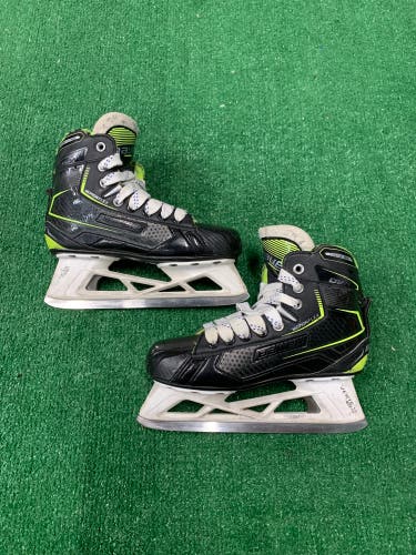 Junior Bauer GSX Hockey Goalie Skates Regular Width Size 3.5 (Used)