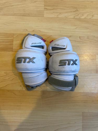 Large Adult STX Stallion 1k Arm Pads (Used)