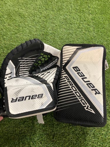 Youth Bauer PRODIGY 3.0 Goalie Gloves & Blockers Full Right (Used)