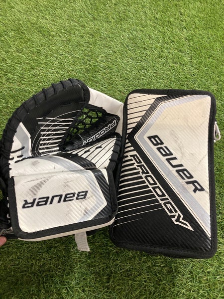 Youth Bauer PRODIGY 3.0 Goalie Gloves & Blockers Full Right (Used)