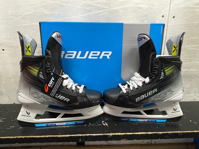 2023 Bauer Vapor Hyperlite 2 Hockey Skates 10 (New)