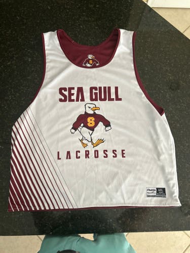 Salisbury Lacrosse Pinnie - White/Maroon Reversible (Adult XL)