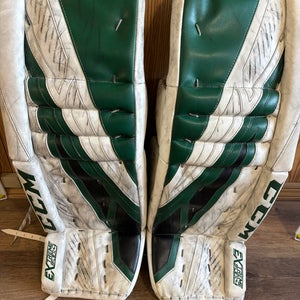 32" CCM Extreme Flex 4 Goalie Leg Pads (Used)