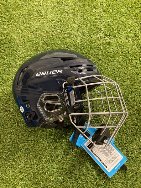 Blue Medium Bauer Re-Akt 85 Helmet (New)