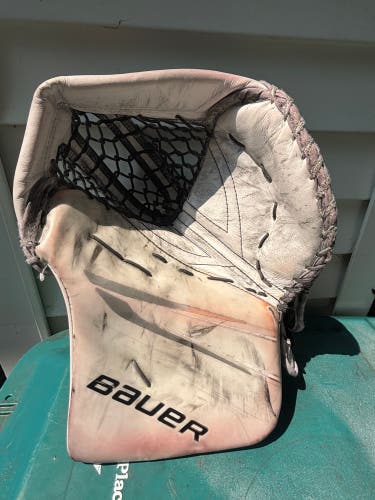 Bauer Vapor Hyperlite 2 Regular (Used)