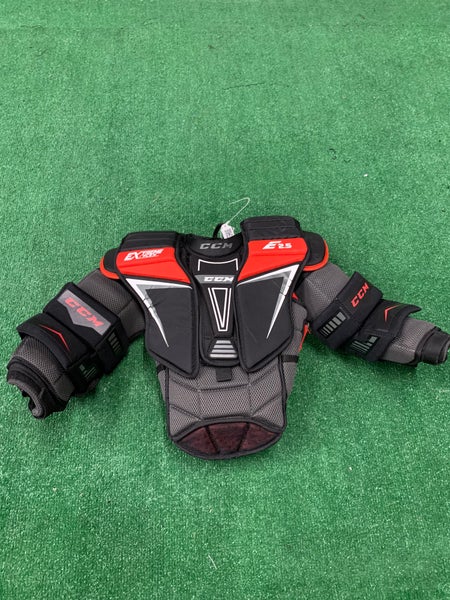 Junior Small / Medium CCM Extreme Flex E2.5 Goalie Chest Protector (Used)