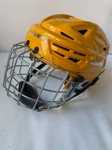 Youth Large Bauer Re-Akt 150 Helmet (Used)