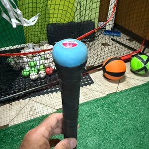 2022 AXE Avenge Pro Composite USSSA Certified Bat (-8) 23 oz 31" (Used)
