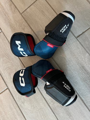 Senior Medium CCM Next Elbow Pads (Used)