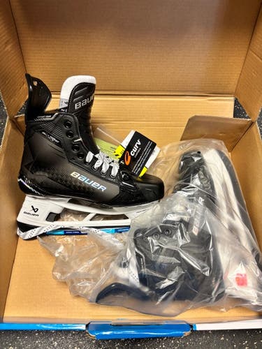 NEW Bauer Supreme Shadow Skates 9 Fit 2 (New in Box)