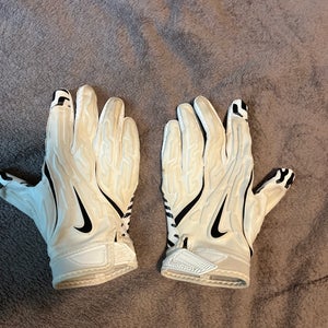 White Adult XL Nike Superbad Gloves (Used)