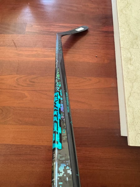 Youth Bauer Twitch Right Handed Hockey Stick P92 (New)