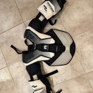 Small / Medium Bauer Goalie Chest Protector (Used)