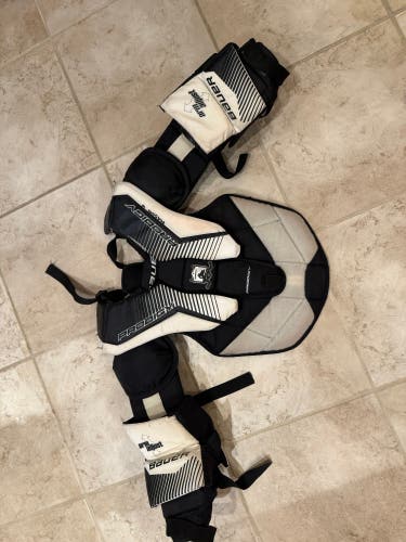 Small / Medium Bauer Goalie Chest Protector (Used)