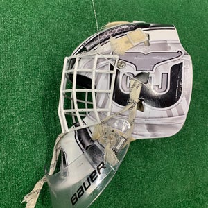 White Senior Wall Goalie Mask (Used)